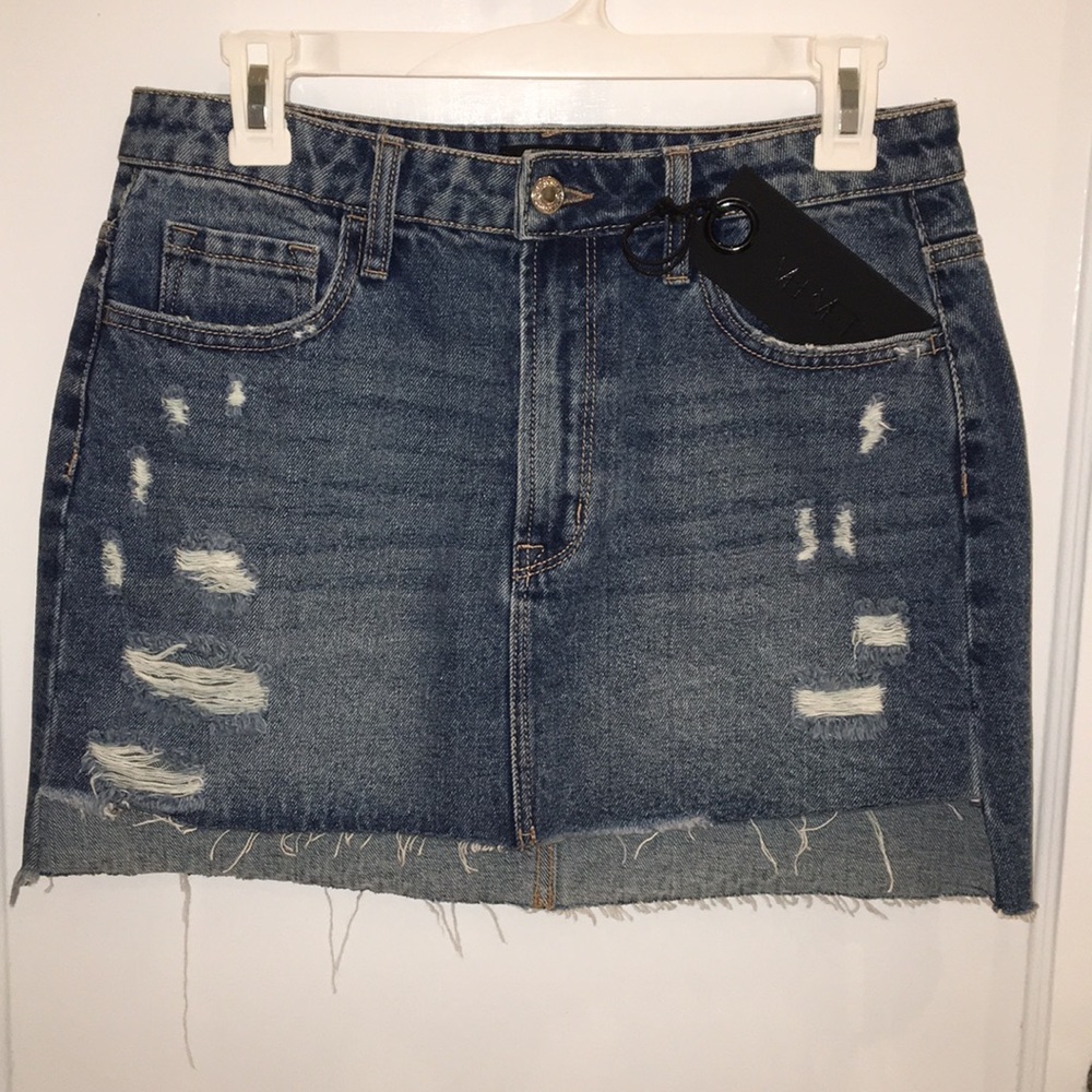High-waisted ripped jean skirt